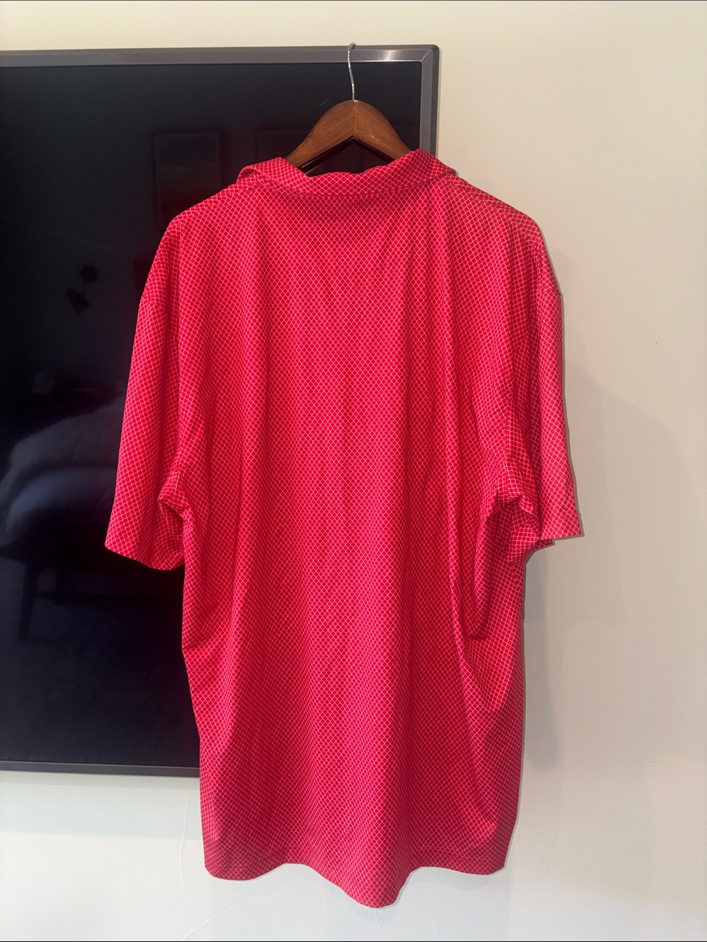Red Men’s Performance Polo - Picture 2 of 4